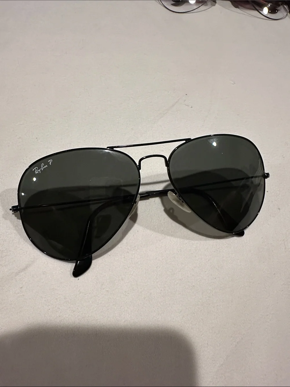 Ray-Ban Black Aviator Sunglasses with Dark Green Polarized Lenses